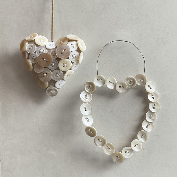 Wire Button Heart image 1