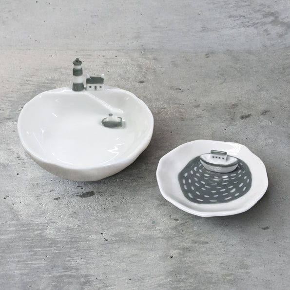 Porcelain Bowl with House & Boat image 1