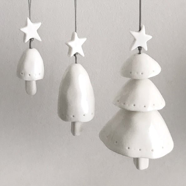 East of India Porcelain Hanging Christmas Tree