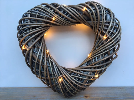 Wicker Heart - 30cm with lights image 0