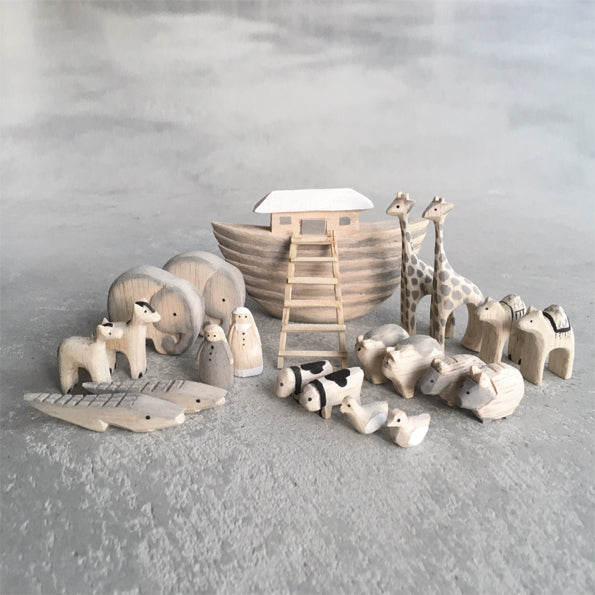Wooden Noah's Ark Set In Box image 1